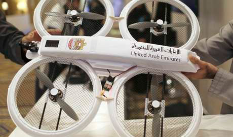 Dubai testa entrega com drones com identificação de retina e impressões digitais.